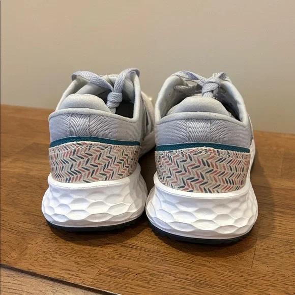 New Balance Fresh Foam Sneakers Gray and Teal - Picture 4 of 8